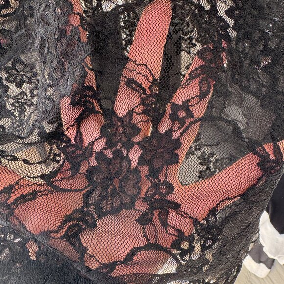 Sleeveless Black Lace Top - Picture 2 of 6